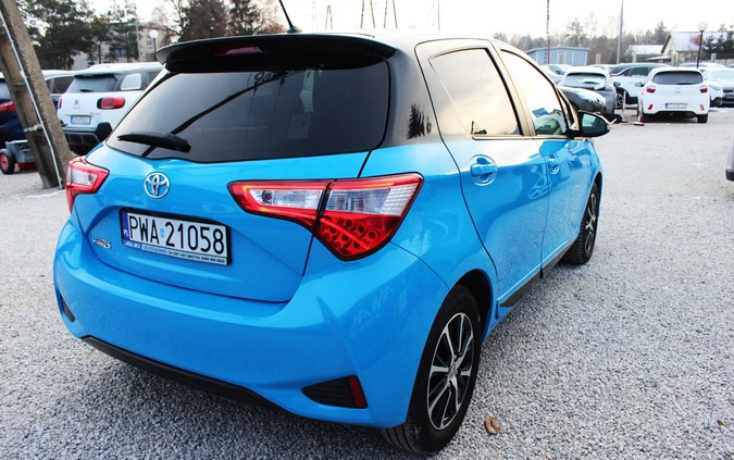 Toyota Yaris cena 54900 przebieg: 62000, rok produkcji 2018 z Mrocza małe 436